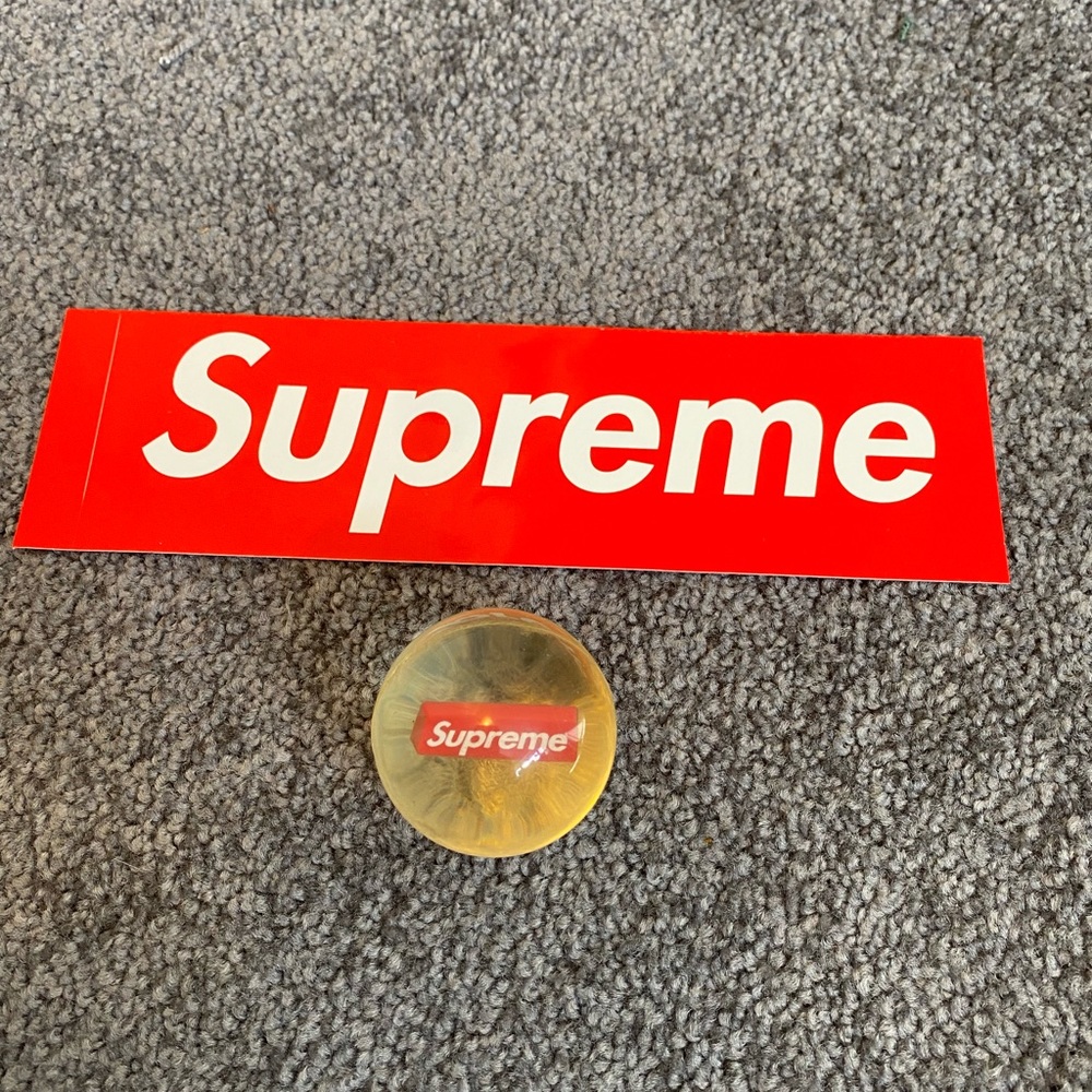 Supreme bouncy ball!